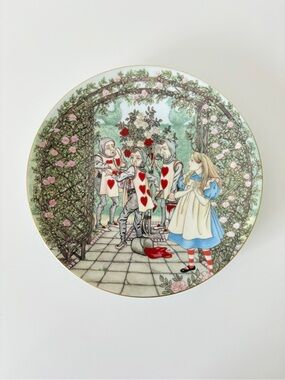 Limoges Alice In Wonderland Plate Sandy Nightingale Alice and the Roses